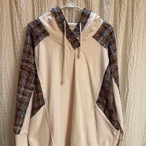 BKE Cream Hoodie with Plaid Details